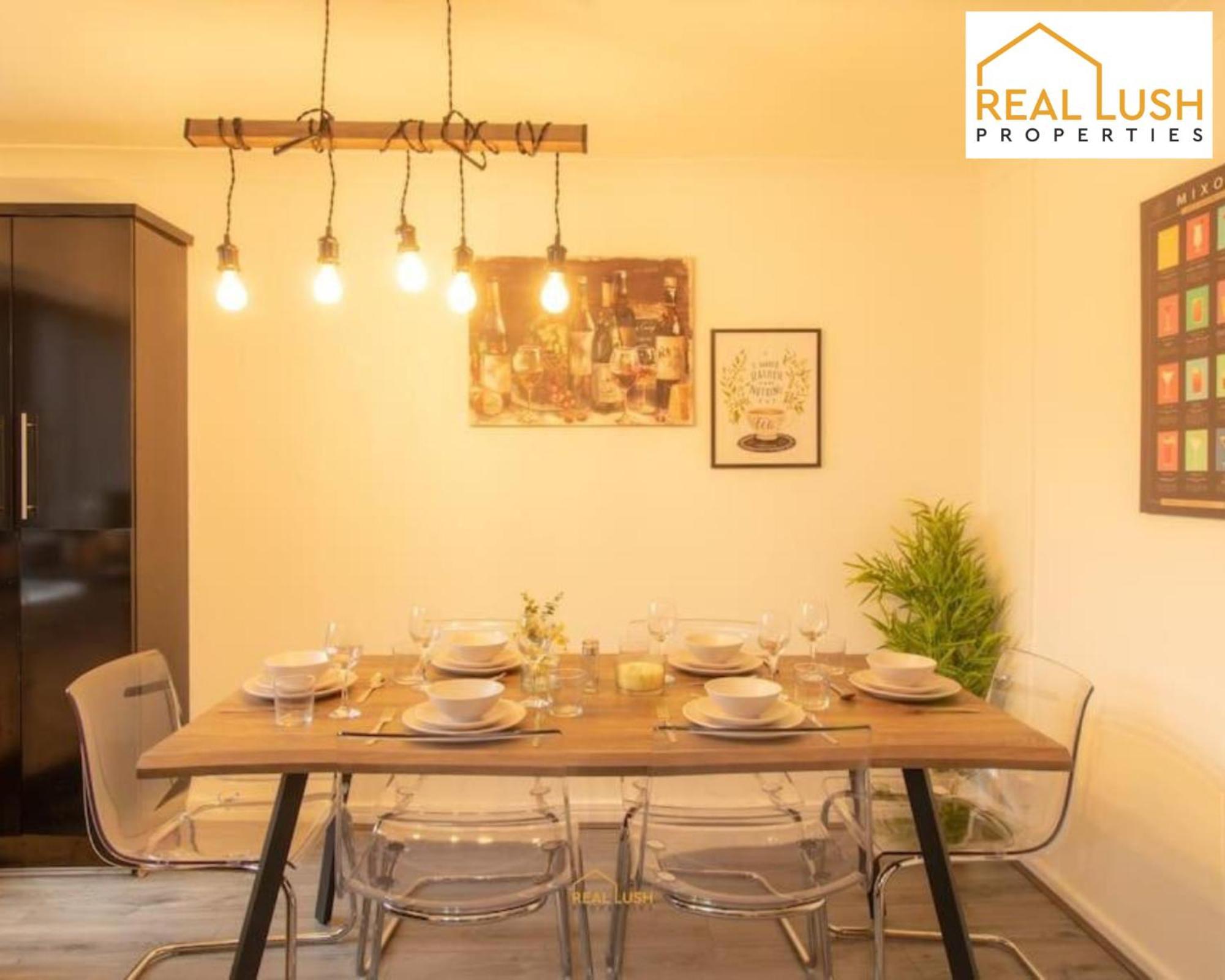 Hs2, Nec, And Airport Stay Home By Real Lush Properties - Three-Bedroom House In Birmingham, ภายนอก รูปภาพ